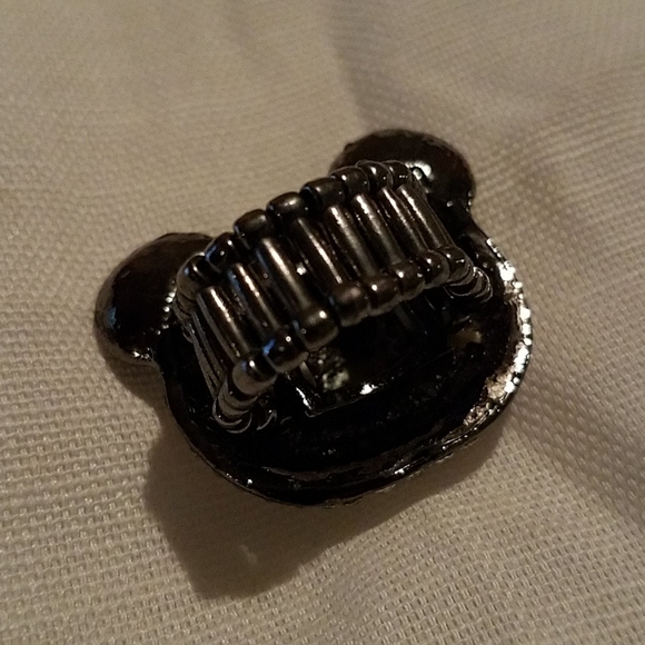 Super Cute Stretchy Rhinestone Panda Ring NWOT - Picture 2 of 2